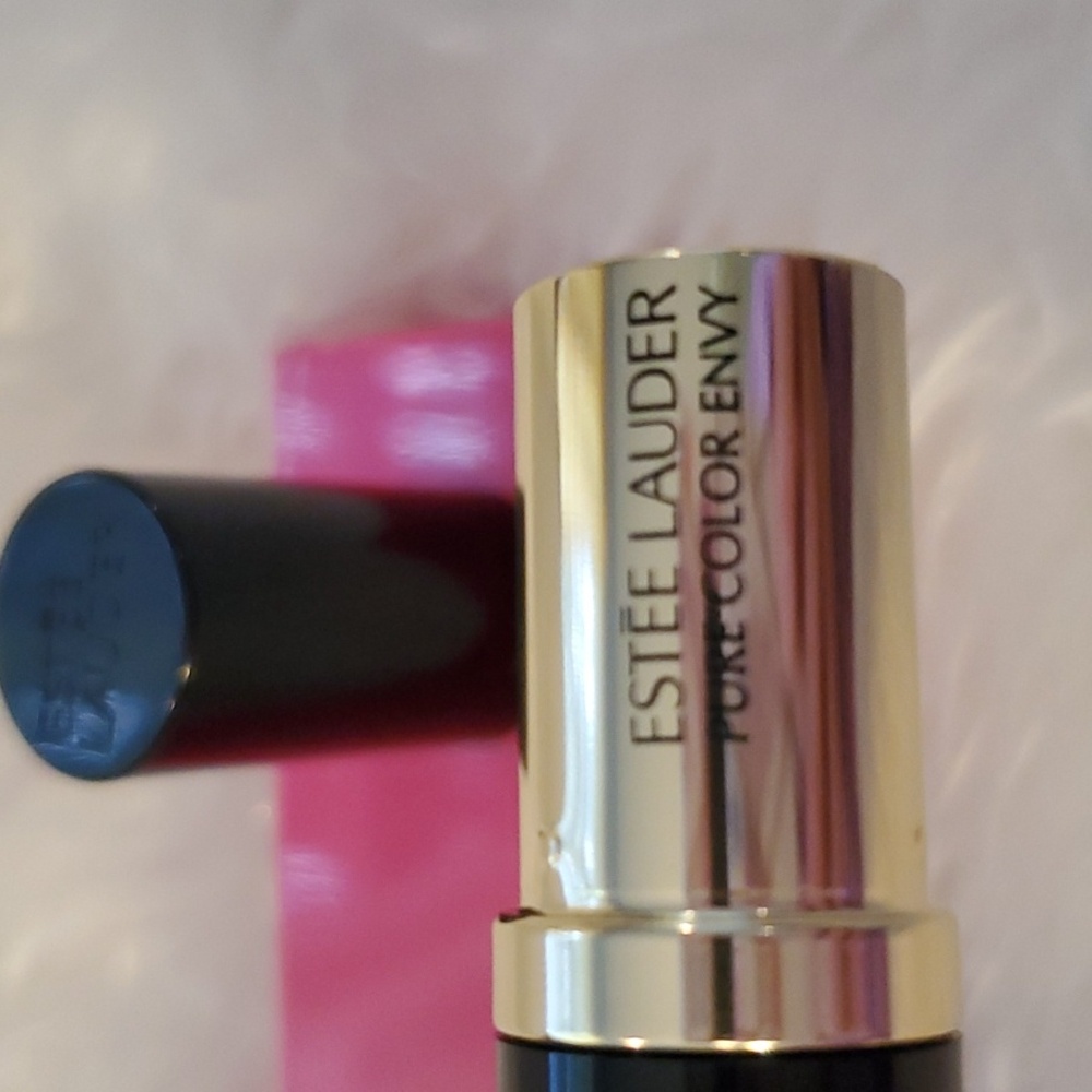 NEW Clinique Beauty Bundle & Estee Lauder Pure Color Lip Stick 💋 & More - Picture 7 of 14
